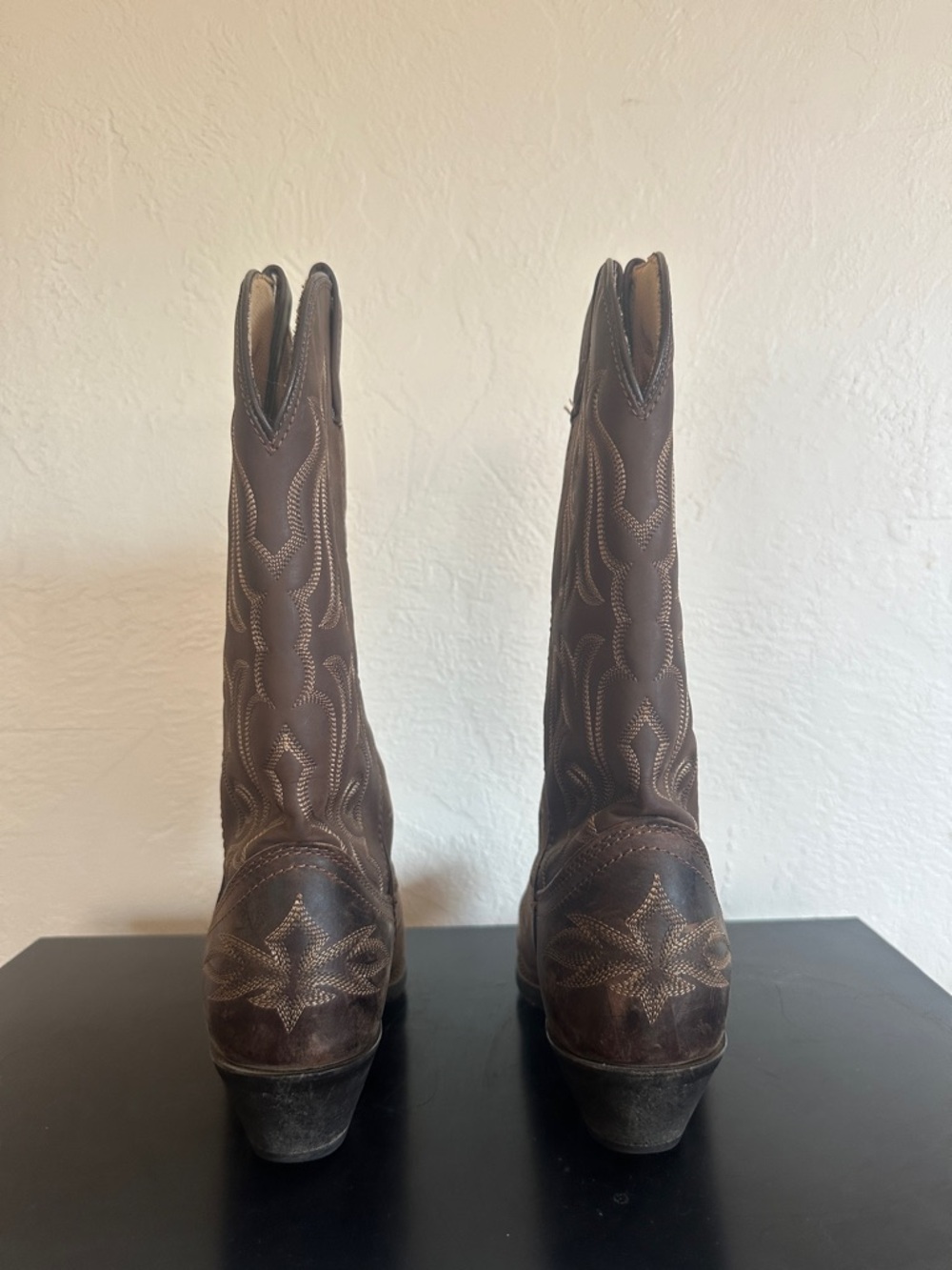 Women’s Brown Western Cowboy Boots - Picture 3 of 3